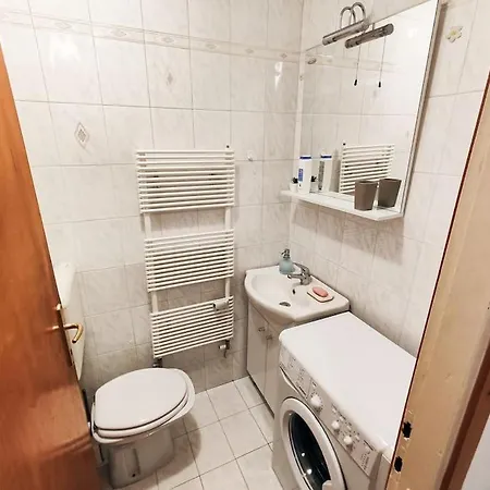 Quiet Near Center Appartement *